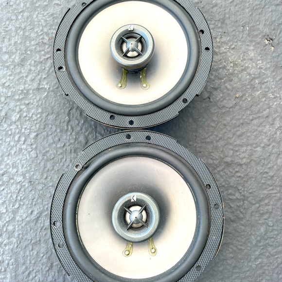 Kicker KS60 6-1/2" 2-Way Car Speakers Tested 195 Watts Peak Power ! - Picture 1 of 7
